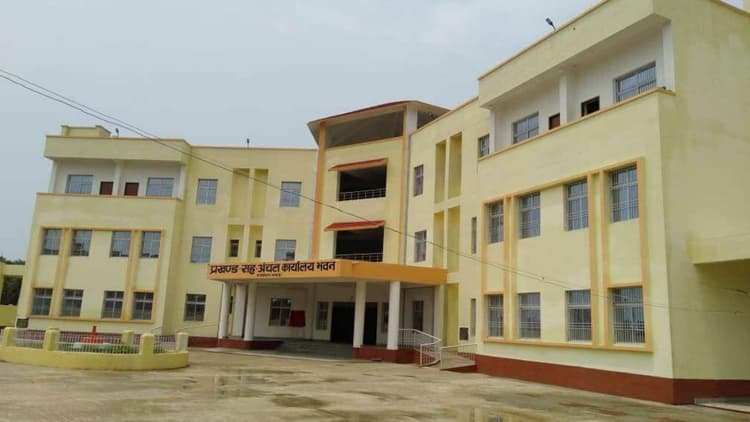 बिहार के 47 प्रखंड ऐसे जिसकी भूमि लेकिन भवन नहीं, 57 प्रखंडों के पास न तो अपना भवन है ना हीं भूमि...