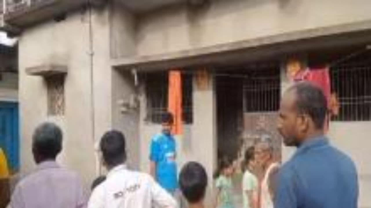 Bihar News: рдирд╛рд╡рд╛рджрд╛ рдореЗрдВ рд╕рд╛рдд рдорд╛рд╣ рдХреА рдЧрд░реНрднрд╡рддреА рд╡рд┐рд╡рд╛рд╣рд┐рддрд╛ рдХреЛ рд╕рд╕реБрд░рд╛рд▓ рд╡рд╛рд▓реЛрдВ рдиреЗ рдкреАрдЯрд╛, рдЗрд▓рд╛рдЬ рдХреЗ рджреМрд░рд╛рди рдореМрдд