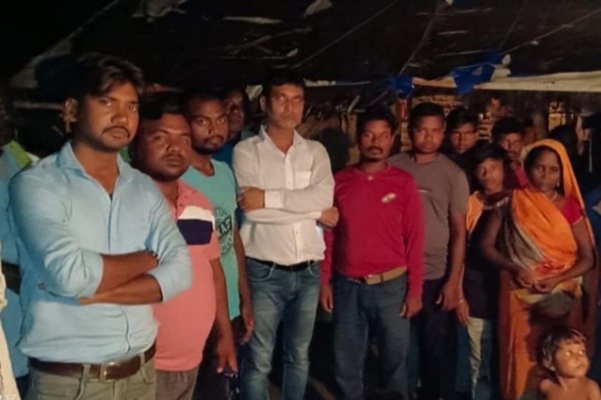 Gaya News: तेज बुखार से दो गावों में छह दिनों के अंदर सात लोगों की मौत, लोगों में दहशत का माहौल Gaya News: तेज बुखार से दो गावों में छह दिनों के अंदर सात लोगों की मौत, लोगों में दहशत का माहौल