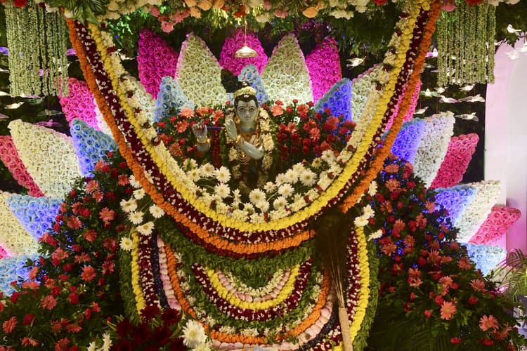 श्रीकृष्ण जन्माष्टमी: राजधानी में सजा गोविंद का दरबार, मंदिरों में उत्साह व उमंग में झूमे श्याम भक्त