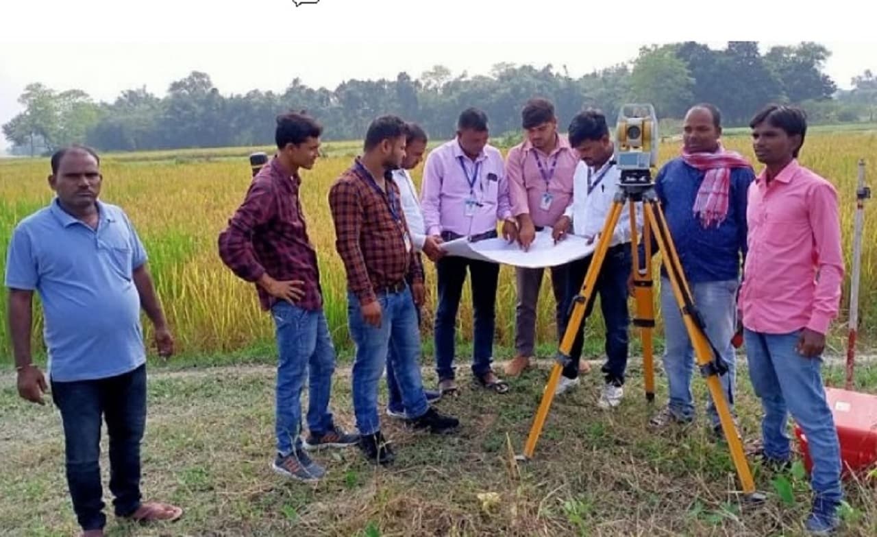 Bihar Land Survey : बिहार में जमीन सर्वे पर लग सकती है रोक, मियाद बढ़ाने पर भी हो रहा विचार