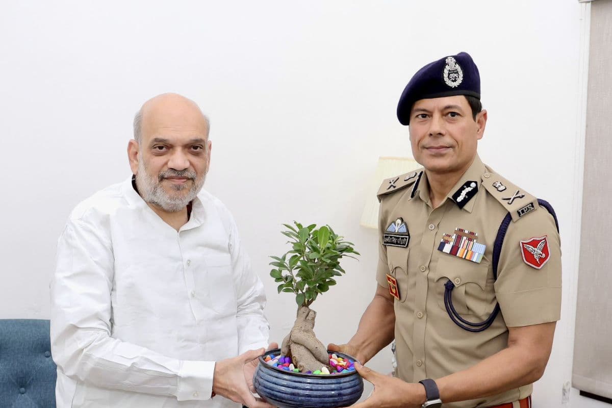 दलजीत सिंह चौधरी को बीएसएफ का अतिरिक्त प्रभार, जानें पूर्व डीजी नितिन अग्रवाल पर क्यों गिरी गाज