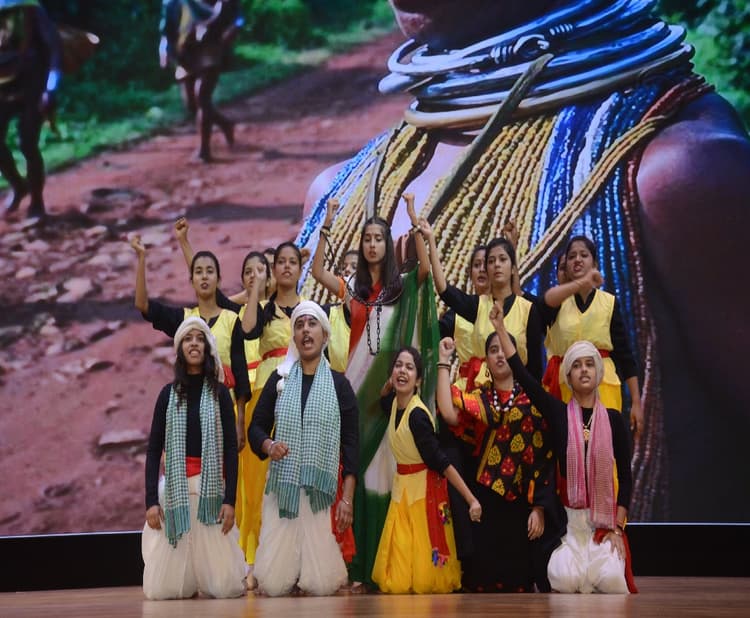 स्वतंत्रता दिवस के पूर्व महिला कॉलेजों में सांस्कृतिक कार्यक्रमों की रही धूम