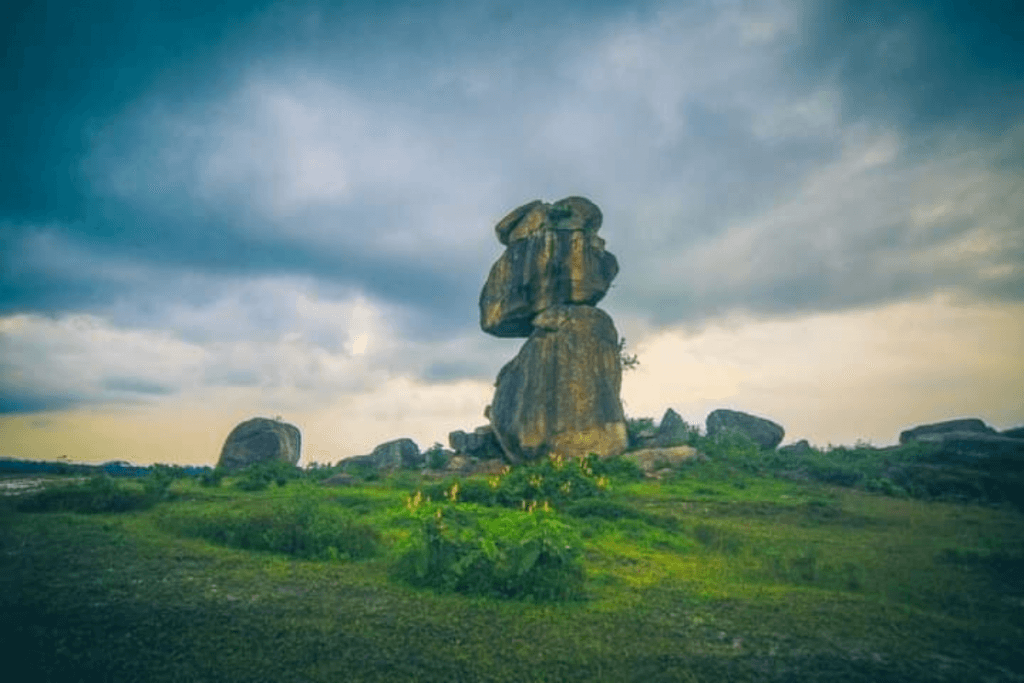 Gravity-Defying Wonders: Exploring Gumla's Enigmatic Gobar Silli Hill