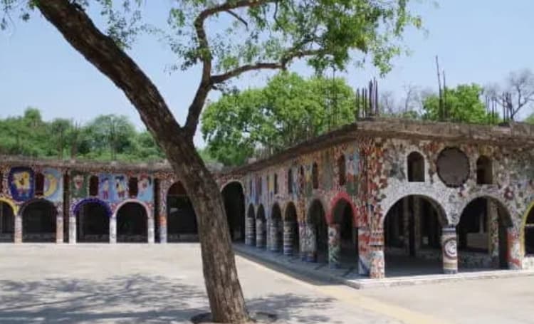 Chandigarh Tourism: रोज गार्डन से लेकर सुखना लेक तक है चंडीगढ़ की शान, जरूर आएं घूमने