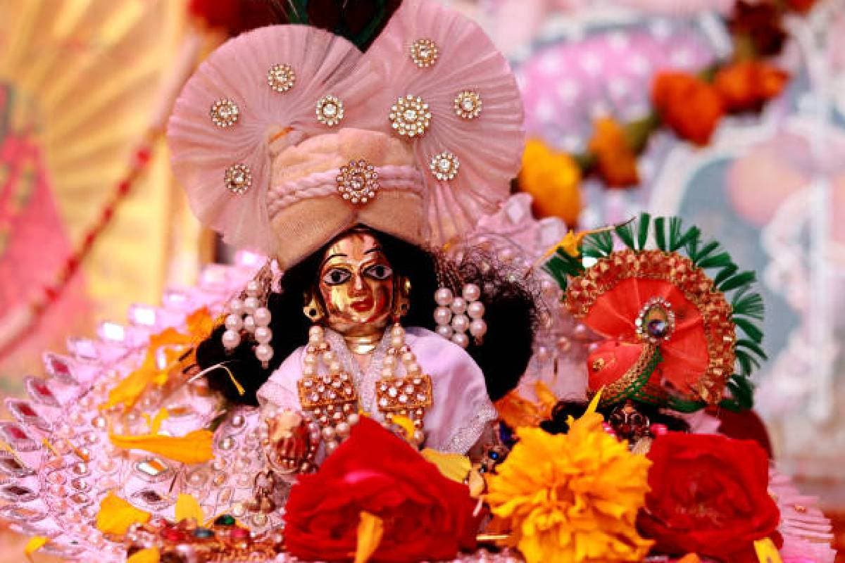 Laddu Gopal Dream Meaning : सपने में अगर आते हैं लड्डू गोपाल, तो जानें क्या मिलते हैं शुभ संकेत