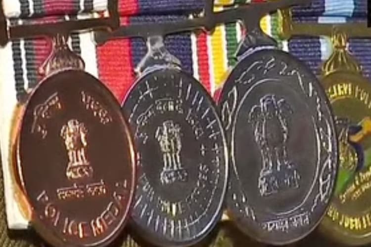 Independence Day 2024: स्वतंत्रता दिवस के अवसर पर 1037 सुरक्षा कर्मियों को पुलिस पदक सम्मान