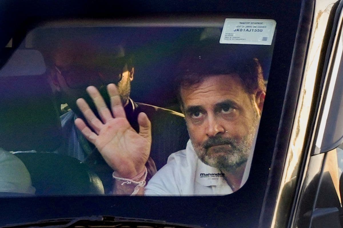 Jammu And Kashmir Election: विधानसभा चुनाव से पहले जम्मू कश्मीर पहुंचे राहुल गांधी और खरगे, यात्रा के क्या हैं मायने