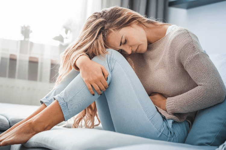 Period Pain Relief: पीरियड्स के दर्द को कम करने के घरेलू उपाय और नुस्खे