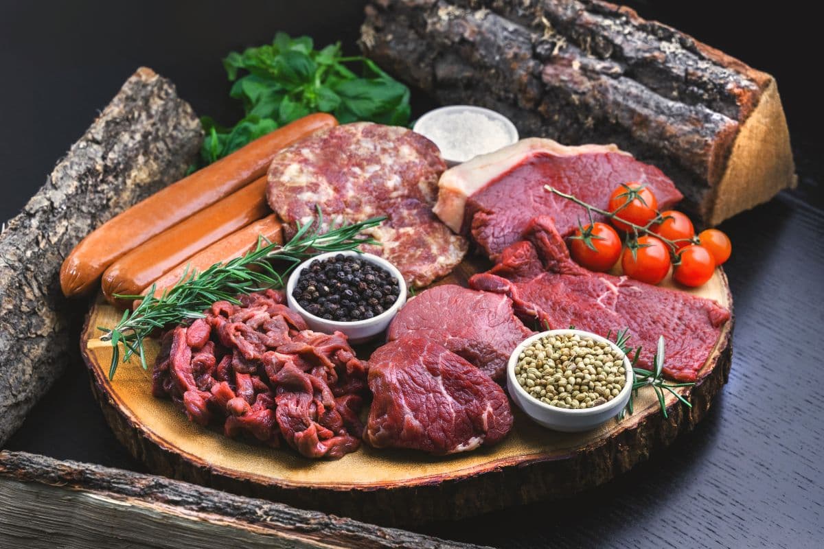 Red meat: рд▓рд╛рд▓ рдорд╛рдВрд╕ рдХреЗ рд╕реЗрд╡рди рдХреЗ рдлрд╛рдпрджреЗ рдФрд░ рдиреБрдХрд╕рд╛рди