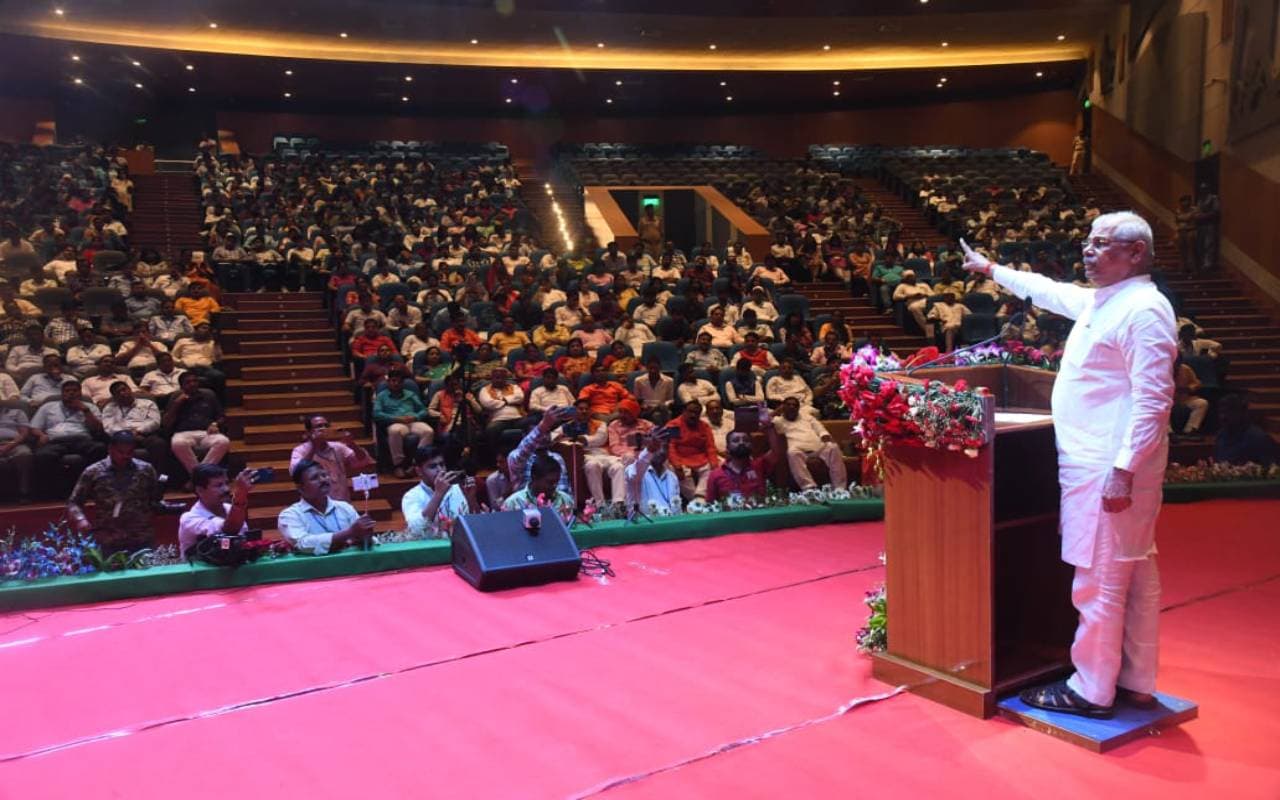 राज्यपाल आर्लेकर ने MGCU के समारोह में कहा-भारत को सोने का शेर बनाना है, सोने की चिड़िया नहीं