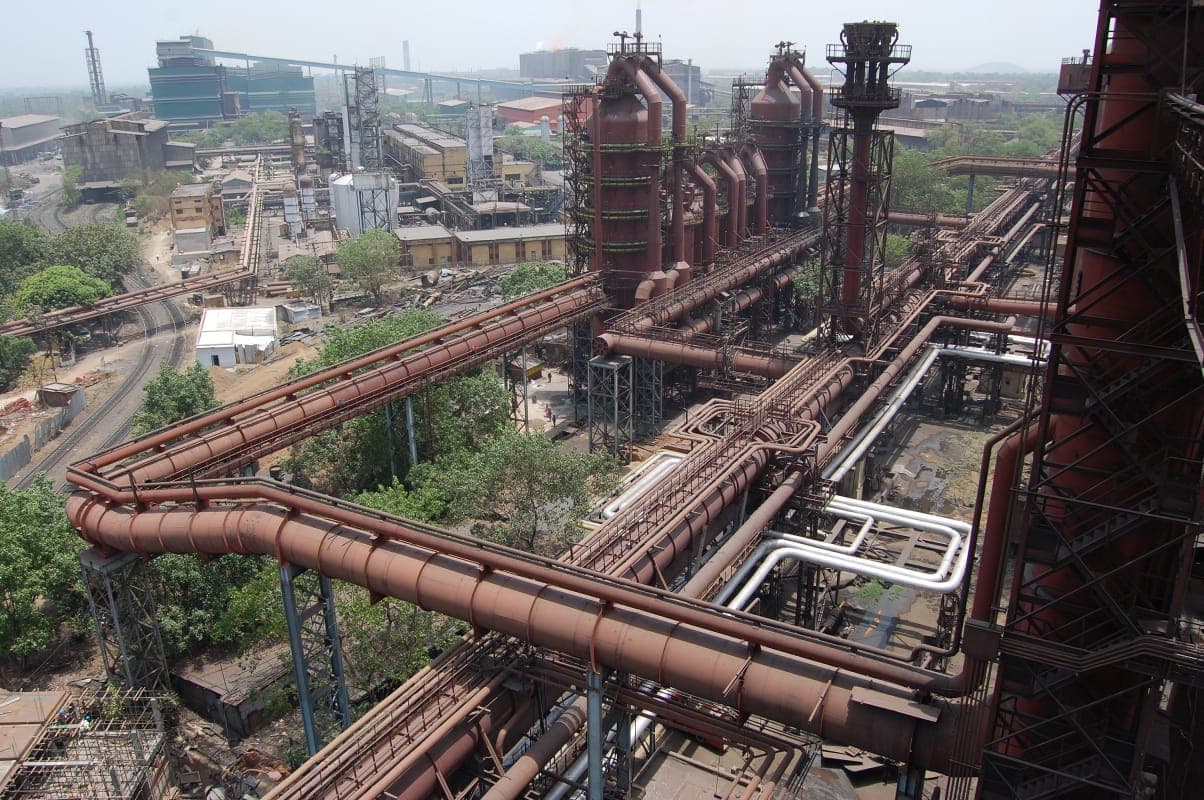 Bokaro News: अपनी लंबित मांगों को लेकर सड़क पर उतरे बीएसएल कर्मी