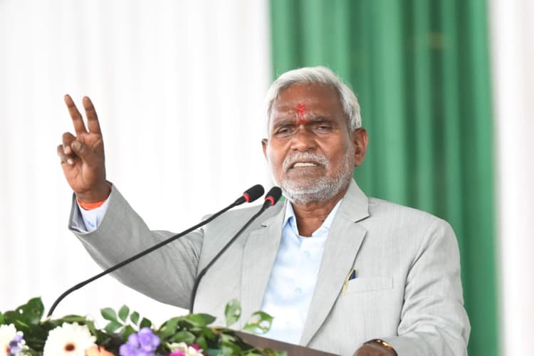 Jharkhand Politics: चंपाई सोरेन थोड़ी देर में लेंगे भाजपा की सदस्यता, जनसभा को करेंगे संबोधित