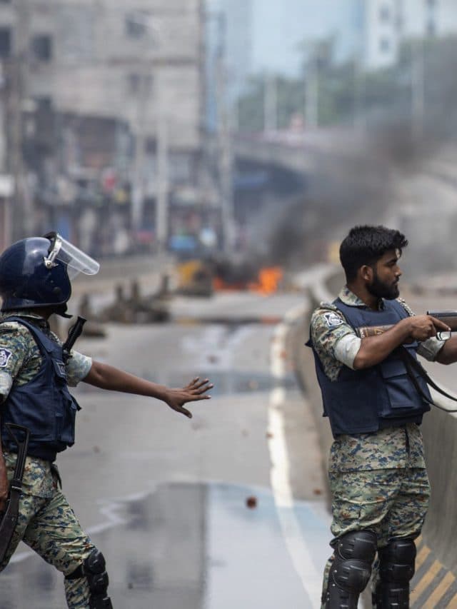 Bangladesh Violence : рдмрд╛рдВрдЧреНрд▓рд╛рджреЗрд╢ рд╕реЗ рдЖрдИ рднрдпрд╛рд╡рд╣ рддрд╕реНрд╡реАрд░реЗрдВ