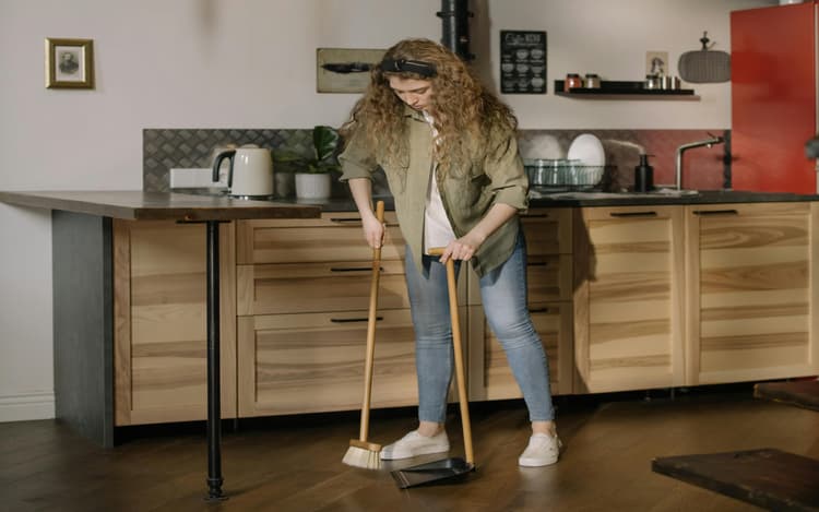 घर का काम करते-करते कम होगा बेली फैट, जानें क्या है सबसे आसान तरीका