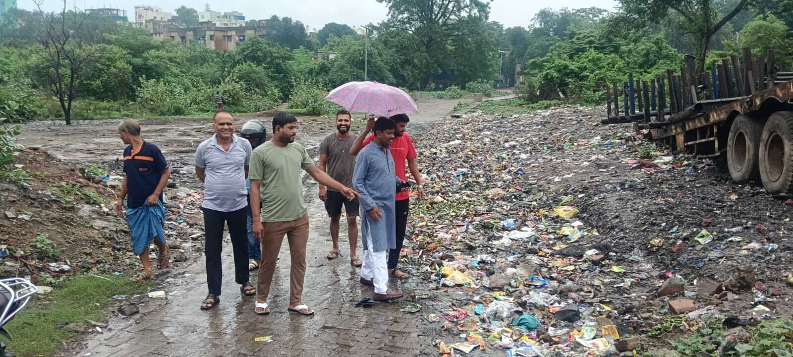 बजरंग नगर में साफ-सफाई ठप, जेएनएसी घेराव की चेतावनी