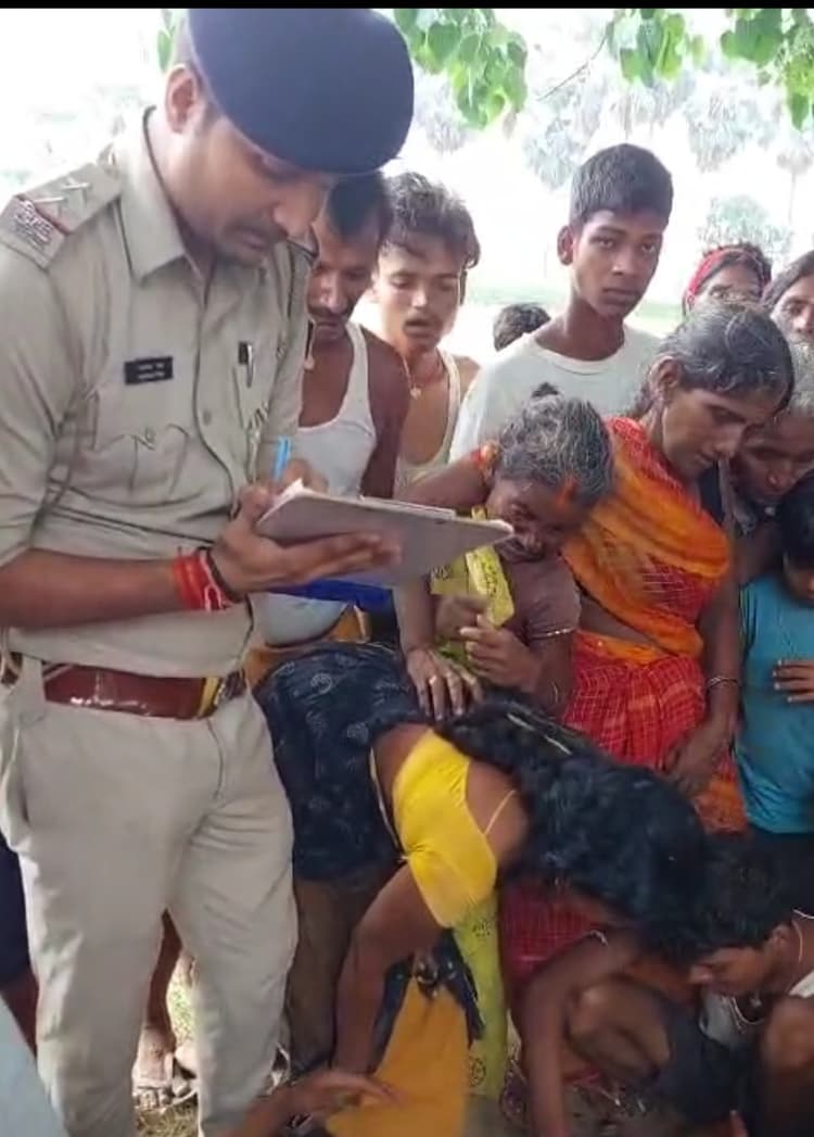 खेत का पटवन कर रहे किसान की अपराधियों ने की चाकू मार कर हत्या