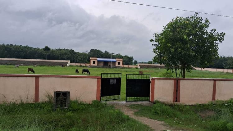 अब तक पूरा नहीं हुआ फुटबाॅल स्टेडियम का काम