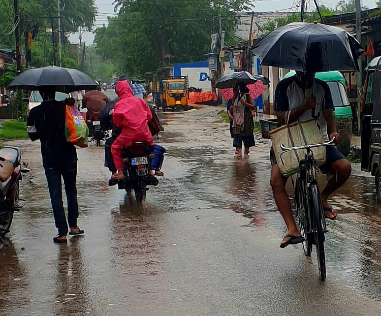 ओडिशा में अगले छह दिनों तक बारिश और गरज के साथ छींटे पड़ने की संभावना