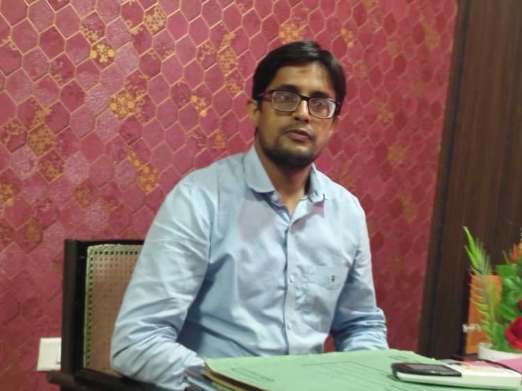 नये डीएसई मिले डीसी से, बोला मैं हजारीबाग आ गया
