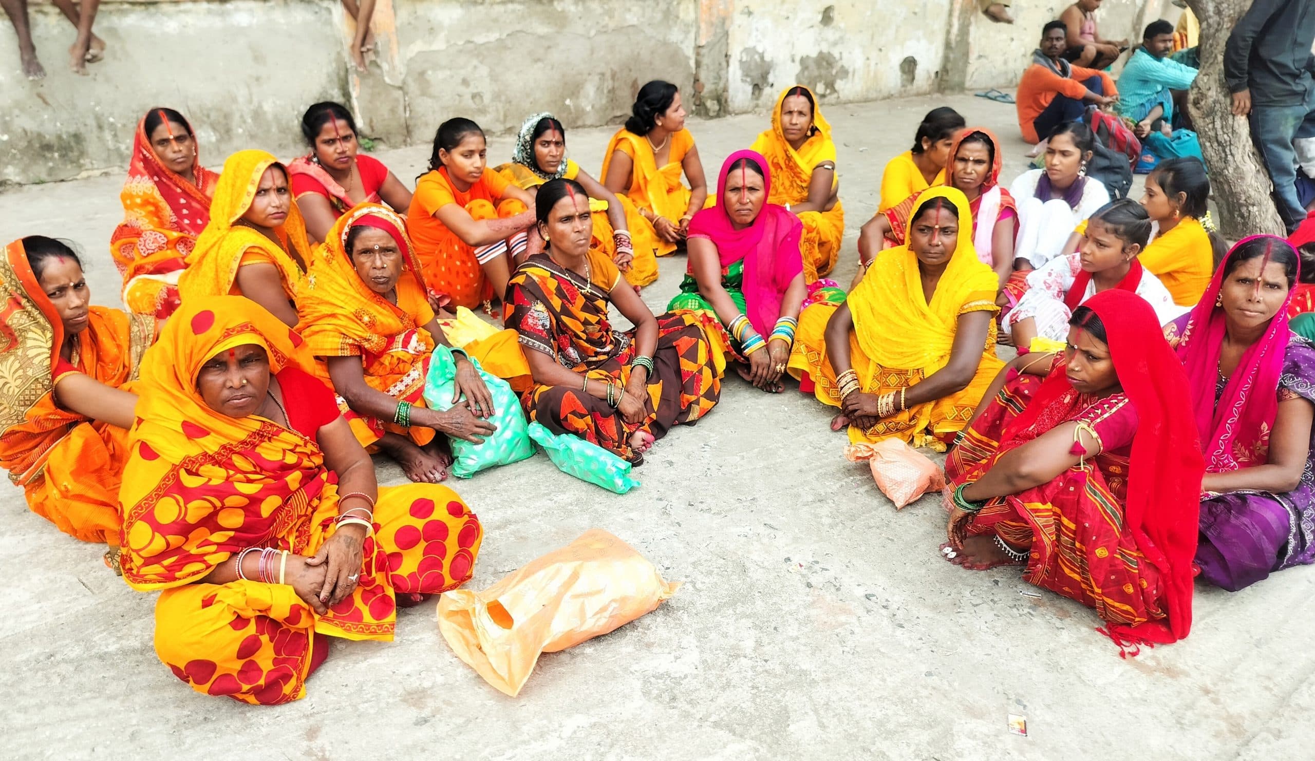 मुंगेर जाने वाले भक्तों का लगा रहा तांता