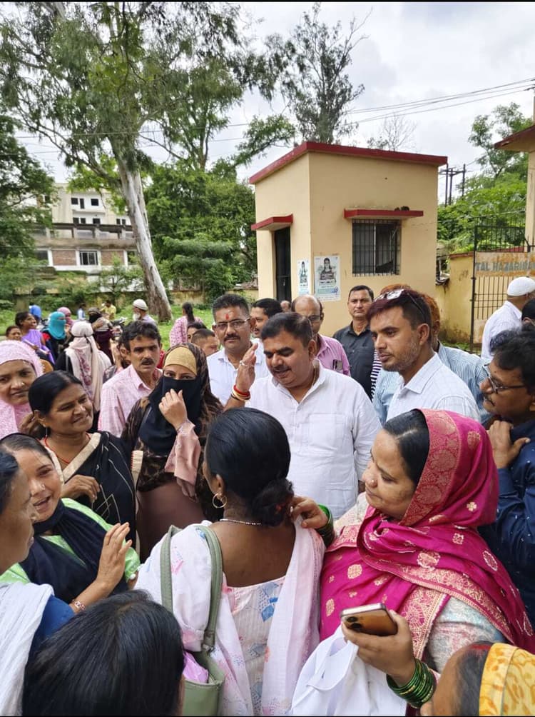 मंईयां सम्मान योजना को लेकर किया जागरूक