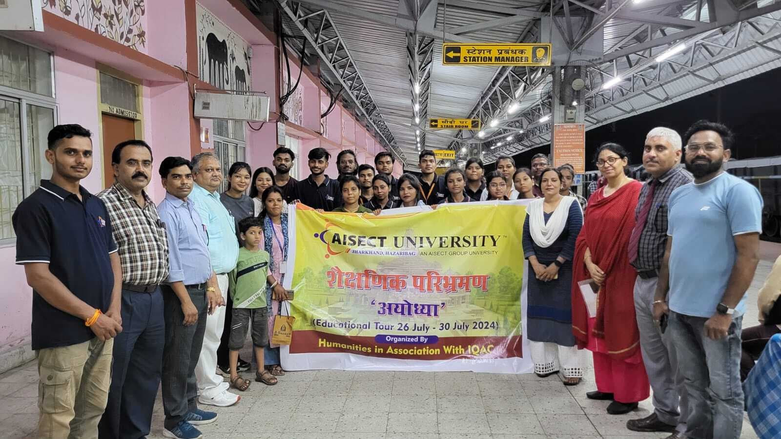 आईसेक्ट विवि के विद्यार्थियों ने किया अयोध्या का शैक्षणिक भ्रमण