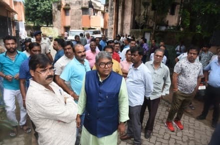 टाटा स्टील यूआइएसएल के सुपरवाइजर ने दफ्तर में की आत्म”हत्या, सुसा”इड नोट पढ़कर सब हैरान