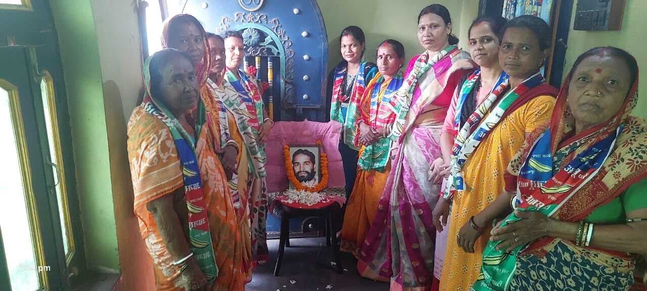 आजसू कार्यकर्ताओं ने निर्मल महतो को दी श्रद्धांजलि