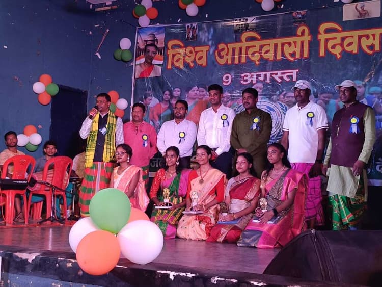 अपनी सामाजिक व सांस्कृतिक पहचान बनायें युवा: एडब्ल्यूओ