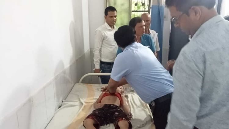 Banka News: दो अलग-अलग गांवों में नवनिर्मित शौचालय के टैंक में डूबने से एक मासूम की मौत, दूसरा बेहोश