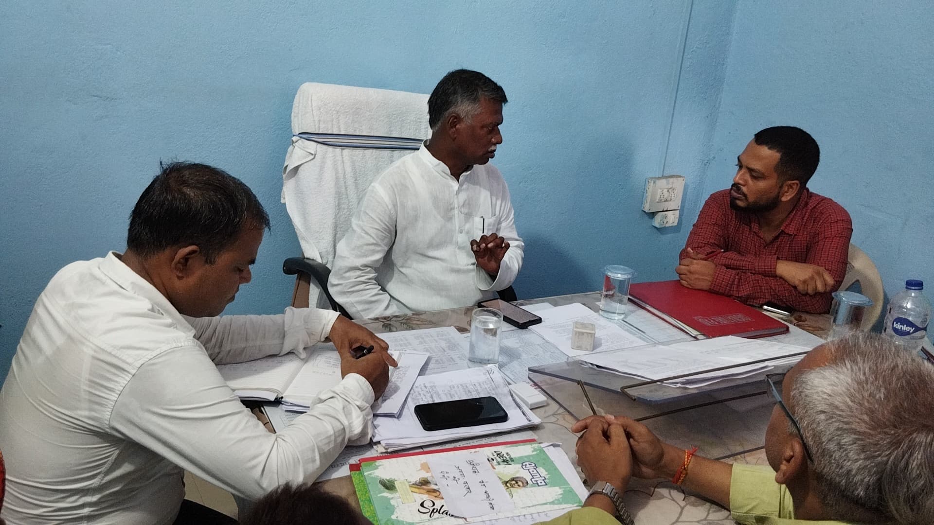 सरकारी योजनाओं को शत-प्रतिशत जमीन पर उतारें: विधायक