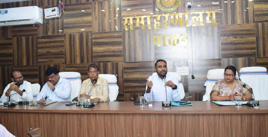 पाकुड़ में 14 की सुबह छह से नौ बजे तक भारी वाहनों के प्रवेश पर रहेगी रोक