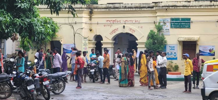 नहाने के दौरान पोखर में डूबने से युवक की मौत