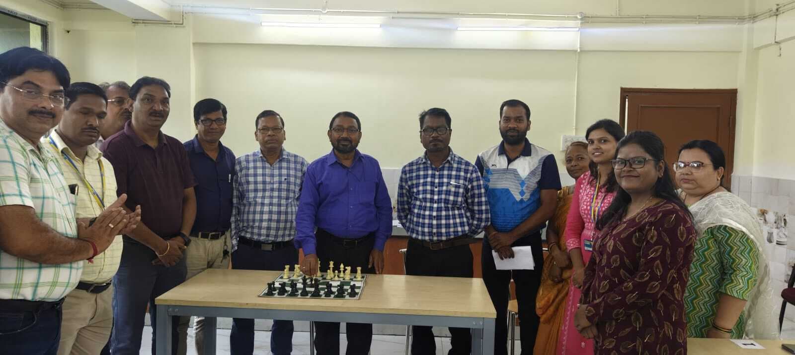 चेस : आशा कुमारी शीर्ष पर