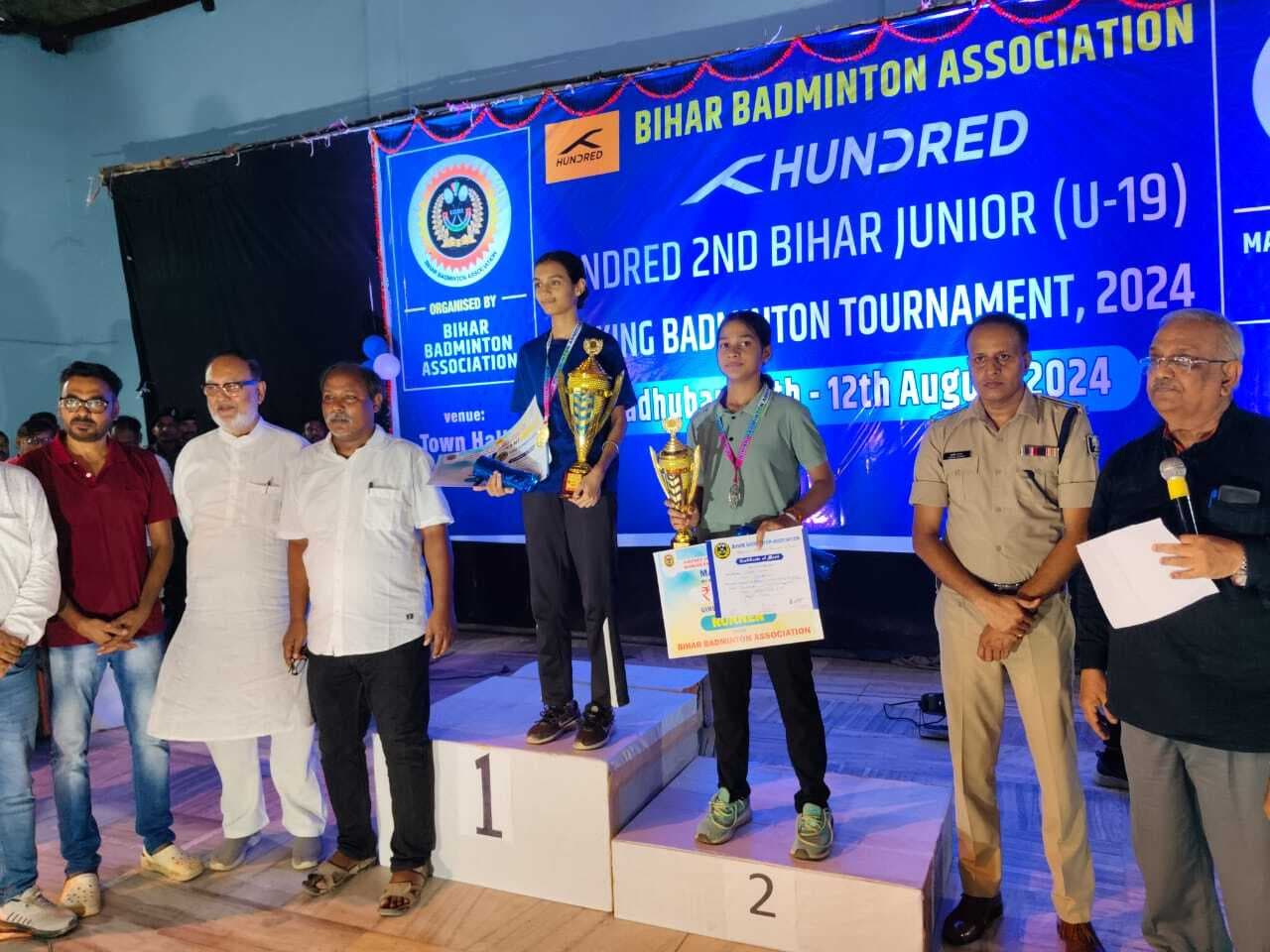 Madhubani News :बैडमिंटन रैंकिंग प्रतियोगिता के एकल वर्ग में कार्तिक व श्रीजा हुई विजयी