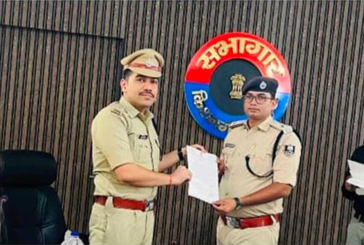 10 पुलिस पदाधिकारी सम्मानित