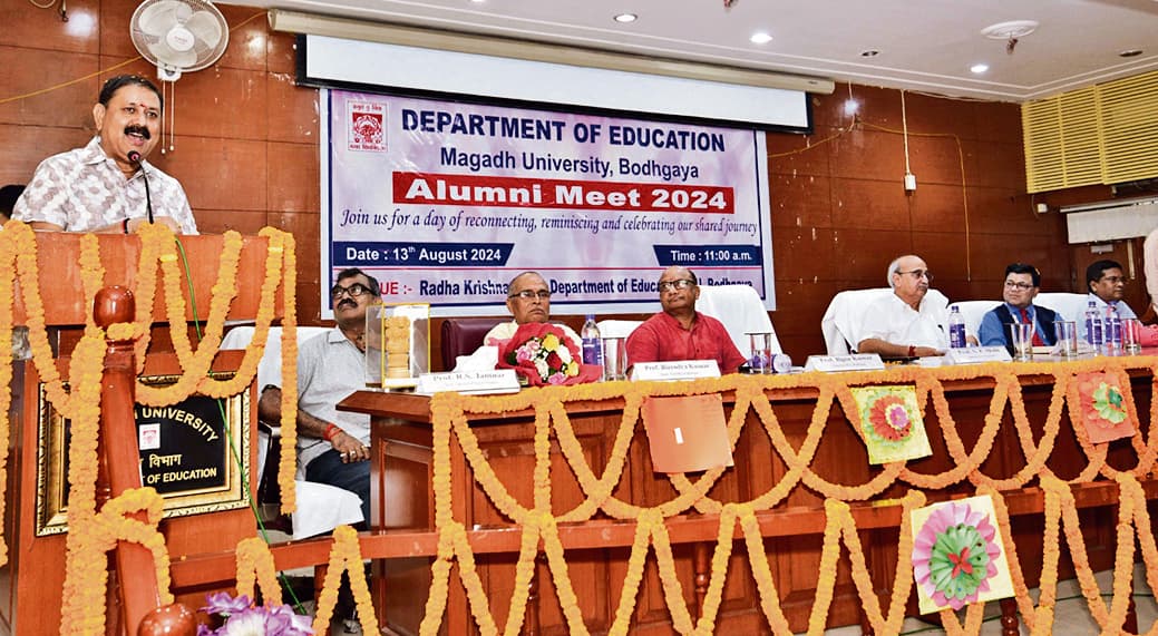 विश्वविद्यालय पोर्टल से जोड़ कर छात्रों को वैश्विक मंच देंगे : कुलपति