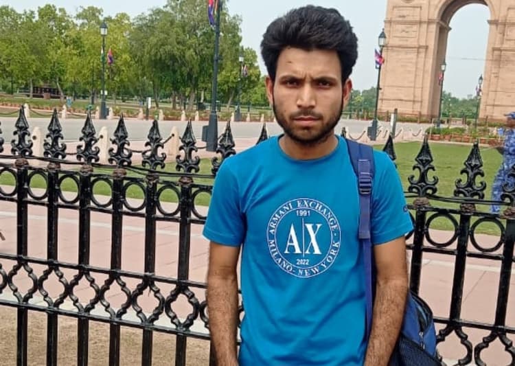 तीन दिनों से लापता विक्षिप्त युवक का तालाब से मिला शव