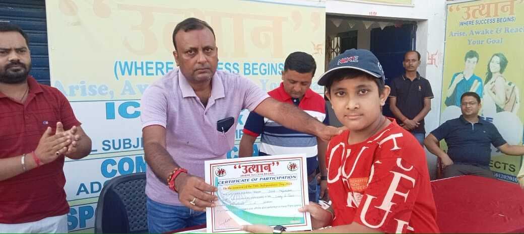 निबंध लेखन में अनुराग, अनुष्का व अनुप्रिया ने मारी बाजी