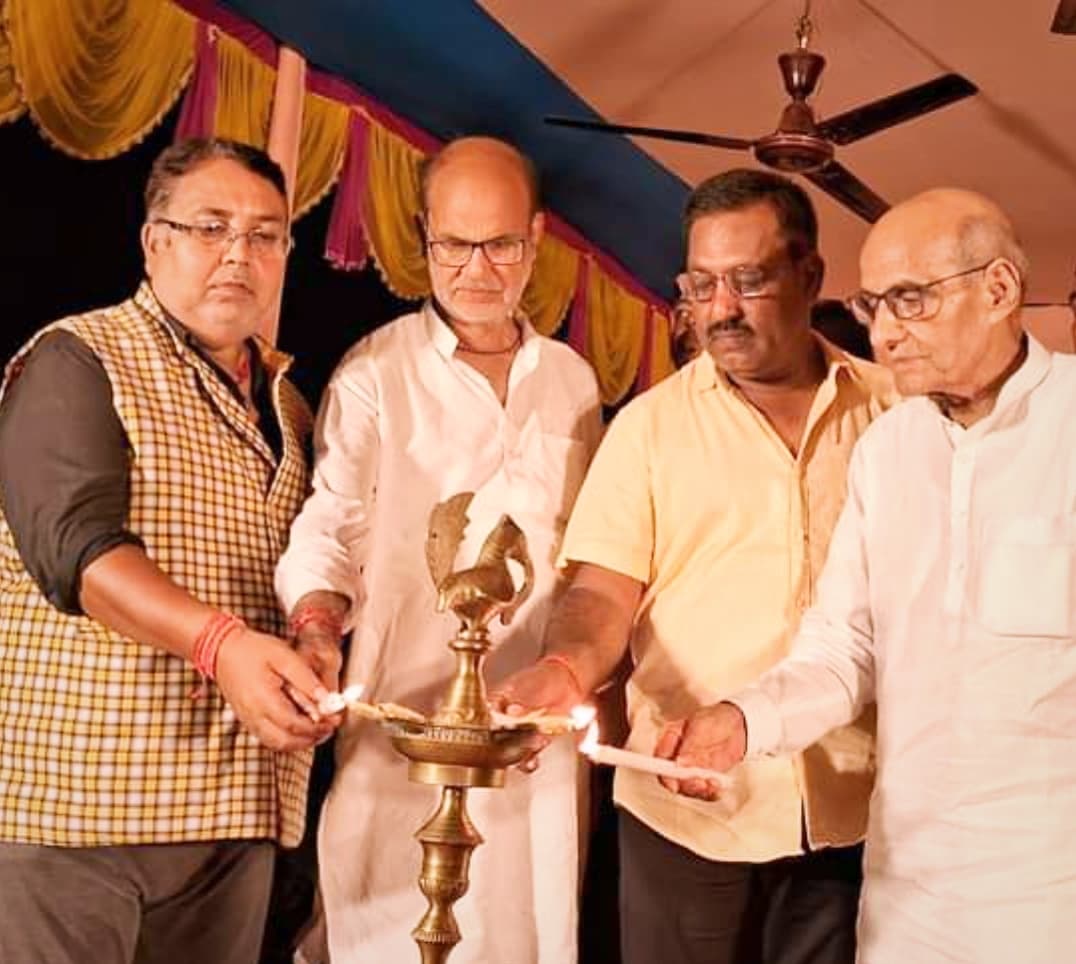 जेकर नाथ भोलेनाथ उ अनाथ कैसे होई...