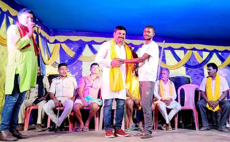 शिव भक्ति का सबसे सरल माध्यम है कांवड़िया सेवा