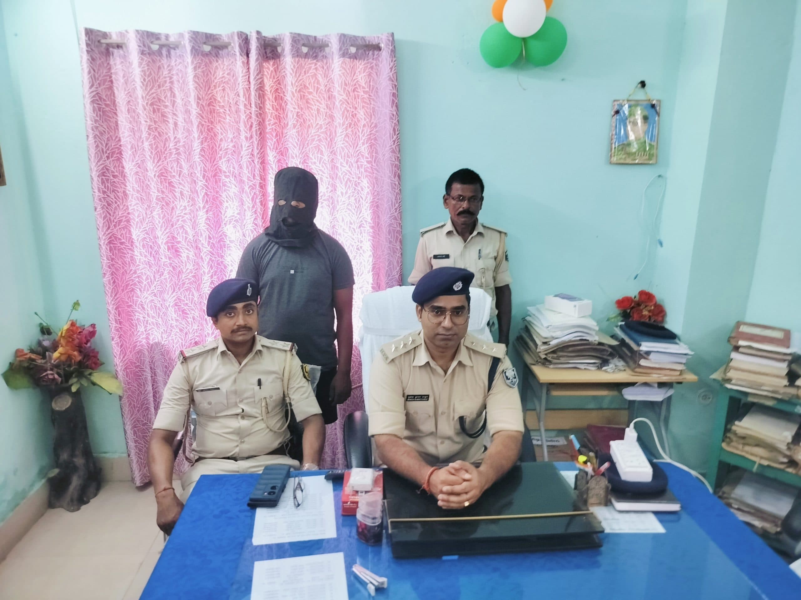 प्रेम-प्रसंग के विवाद में हुई थी कोचिंग सेंटर में तोड़फोड़ व गोलीबारी