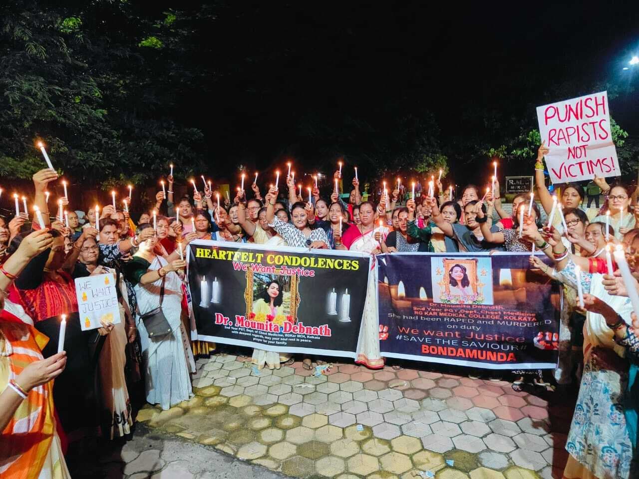 बंडामुंडा में निकाला कैंडल मार्च, दोषी को फांसी देने की मांग की