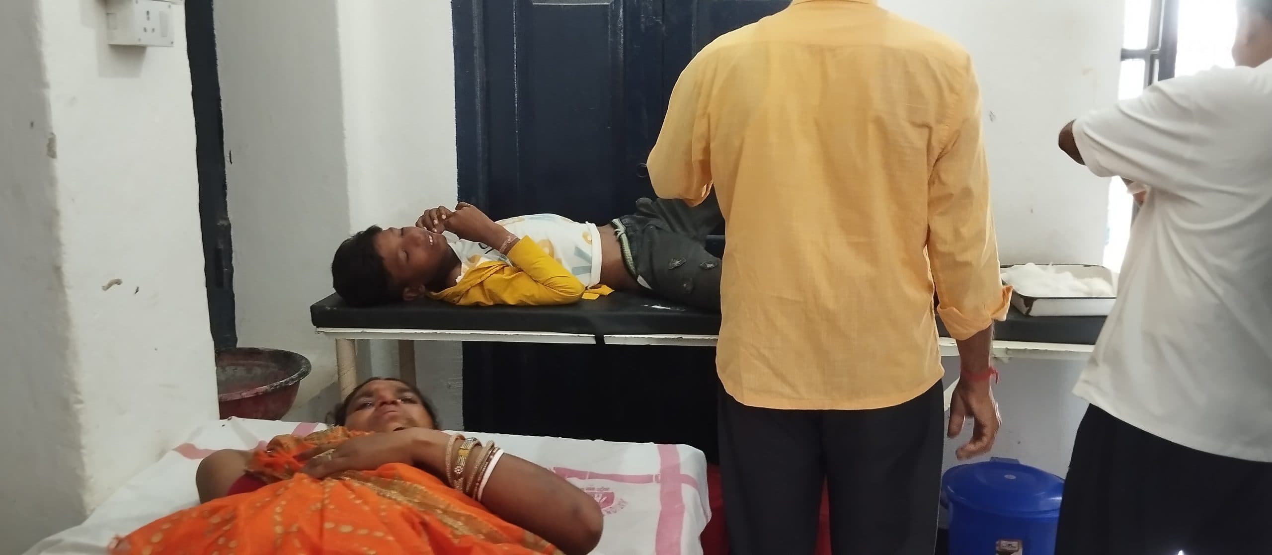 अलग-अलग सड़क दुर्घटना में चार लोग घायल