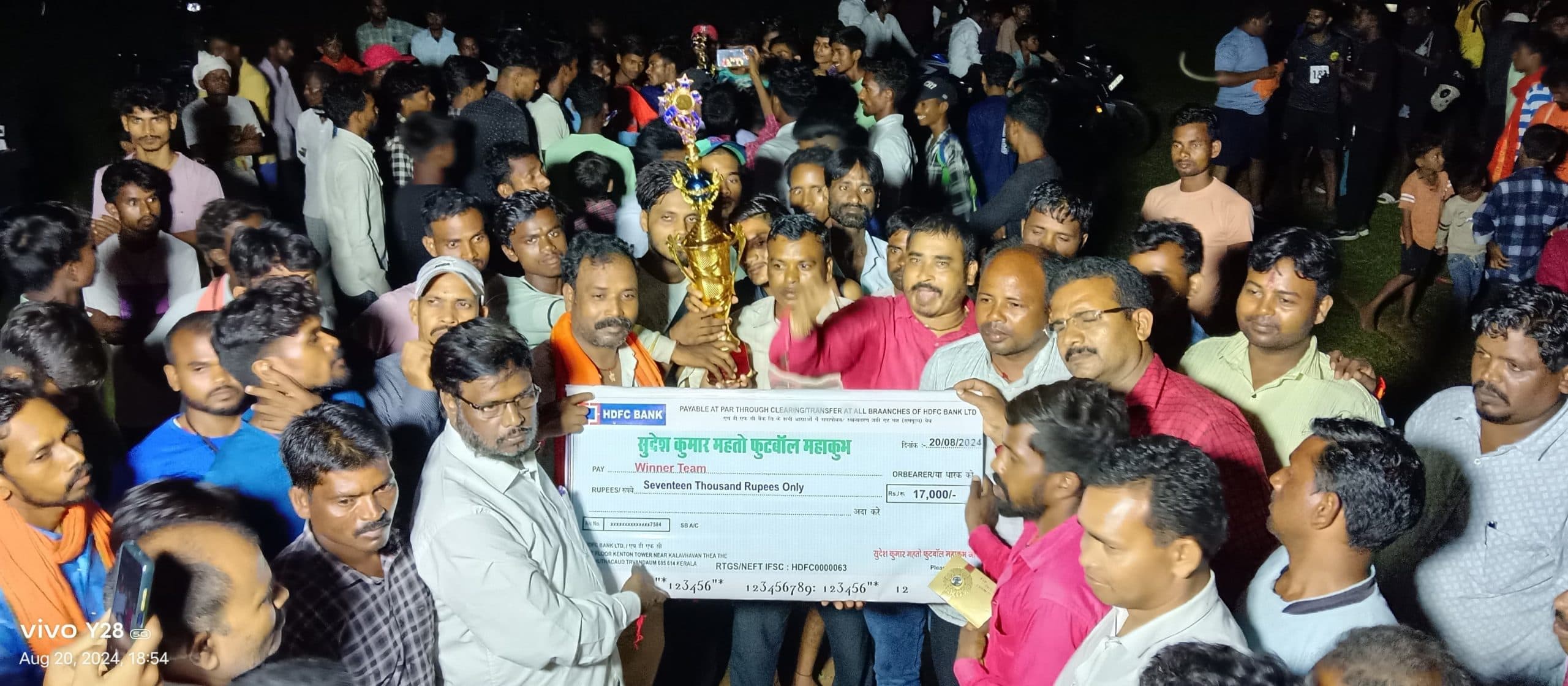 बकसपुरा को हराकर कुरकपनियां बना फुटबॉल टूर्नामेंट का विजेता