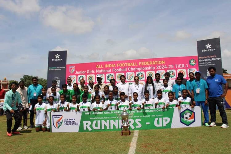 Football: जूनियर नेशनल बालिका फुटबॉल में झारखंड बना उप विजेता