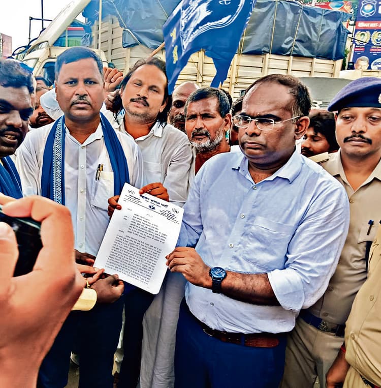 भारत बंद का रहा मिला-जुला असर, नहीं चलीं लंबी दूरी की बसें