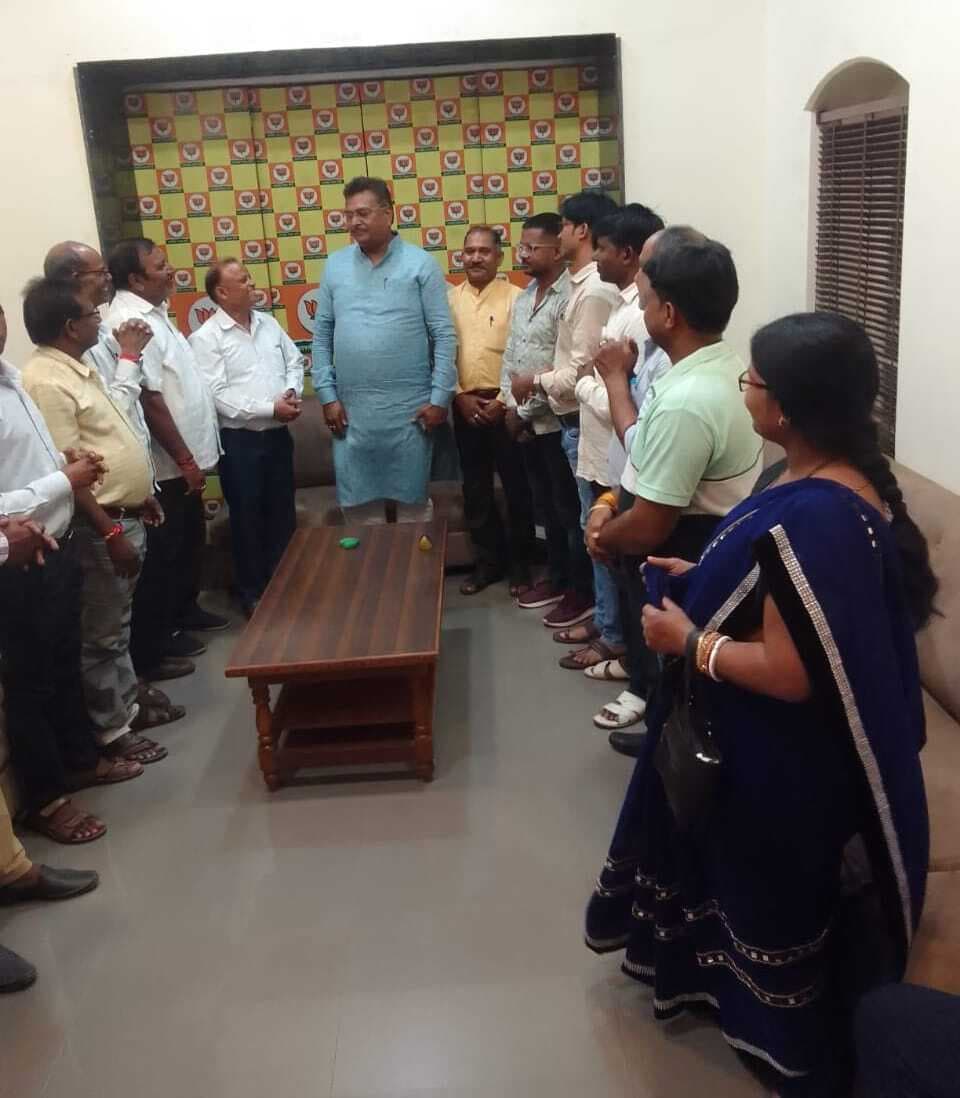 राज्य की गठबंधन सरकार ने युवाओं को ठगा : सांसद