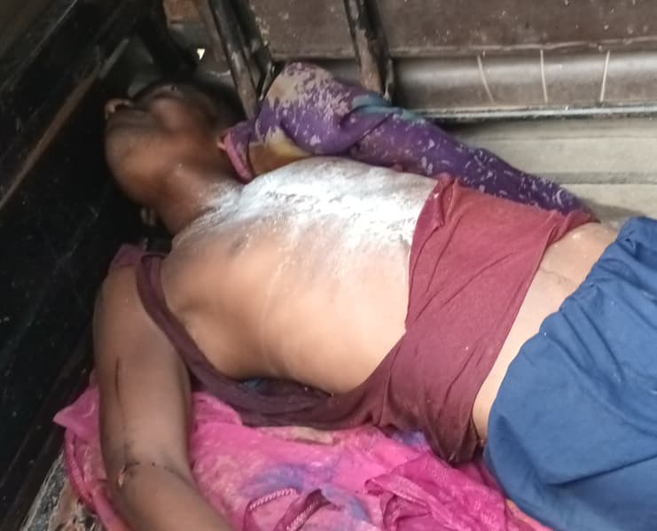 जनसेवा एक्सप्रेस से गिरकर अज्ञात युवक की मौत